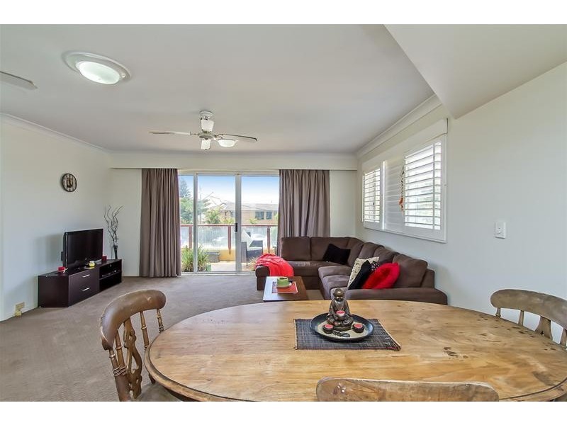 7/4 Twenty Fifth Avenue, Palm Beach QLD 4221