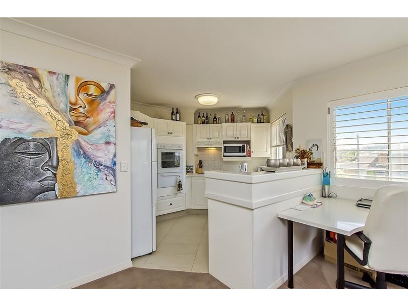 7/4 Twenty Fifth Avenue, Palm Beach QLD 4221