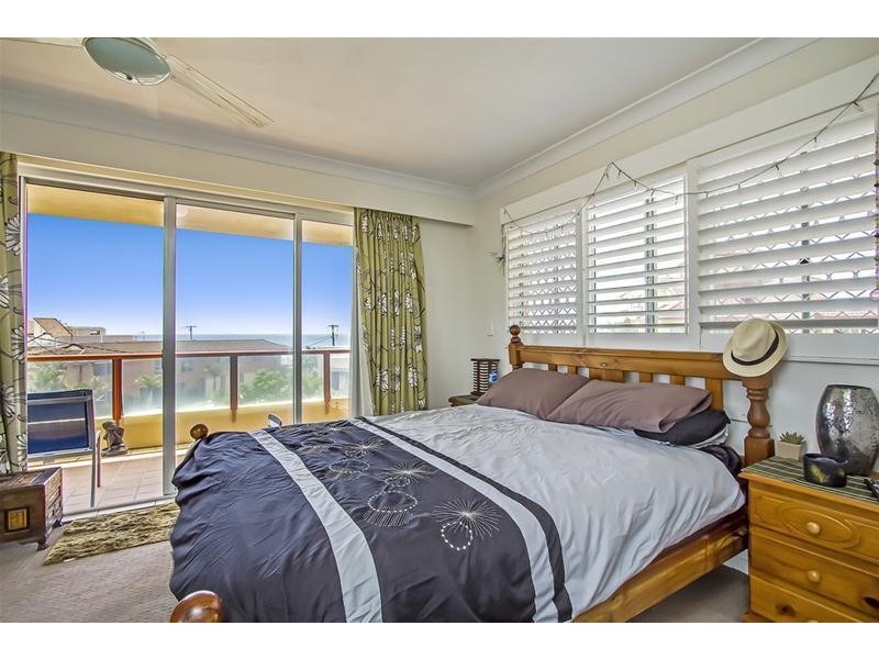 7/4 Twenty Fifth Avenue, Palm Beach QLD 4221