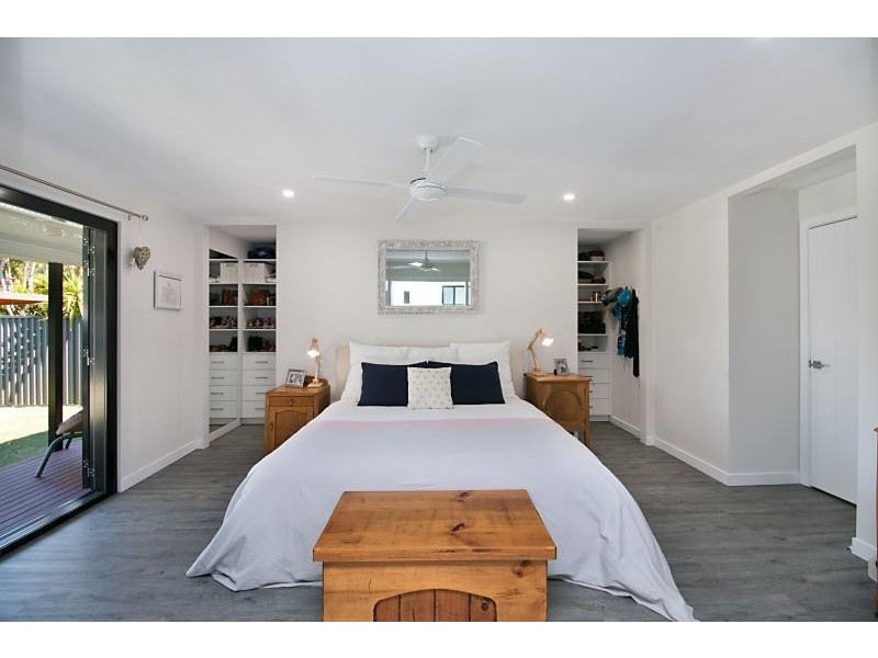 152 Laguna Avenue, Palm Beach QLD 4221