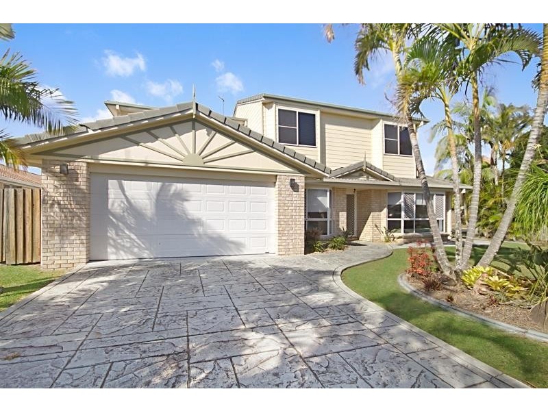 22 Casuarina Drive, Elanora QLD 4221