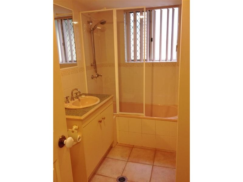 2/5-7 Tweed Street, Coolangatta QLD 4225