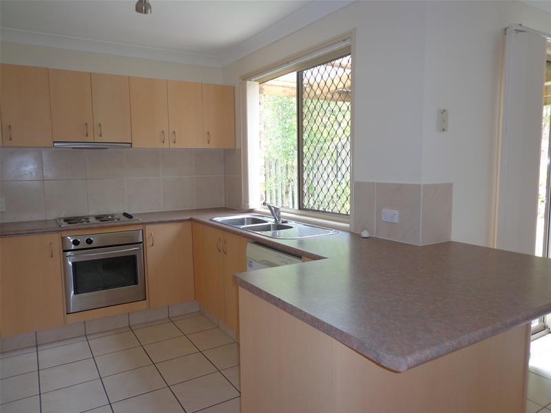 12 Bidwill Court, Elanora QLD 4221