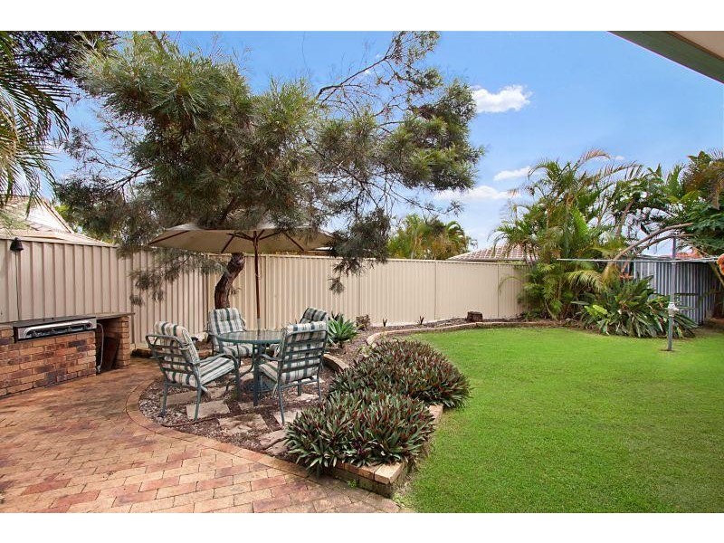 8 Agave Street, Elanora QLD 4221