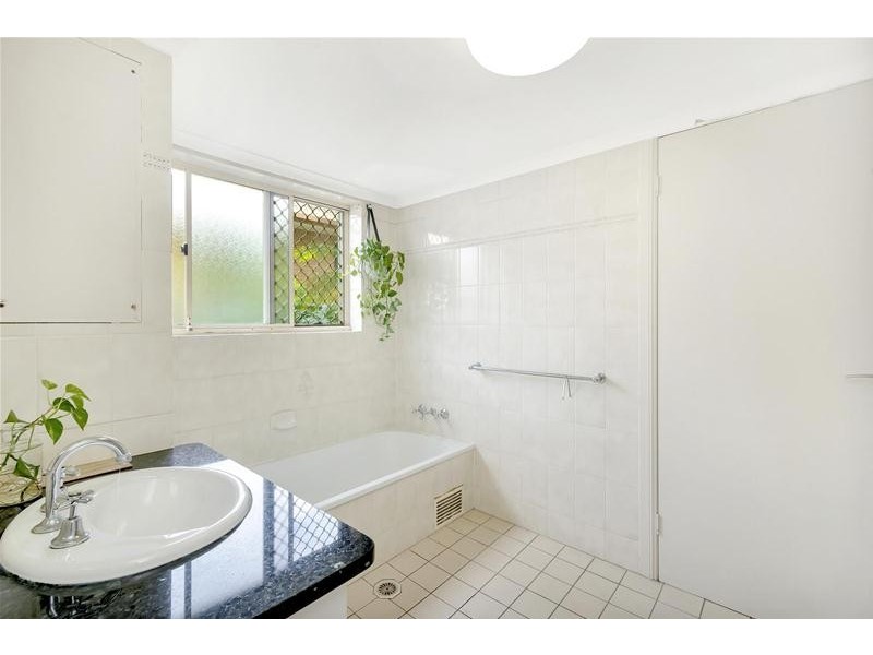 3/7 Twenty Seventh Avenue, Palm Beach QLD 4221