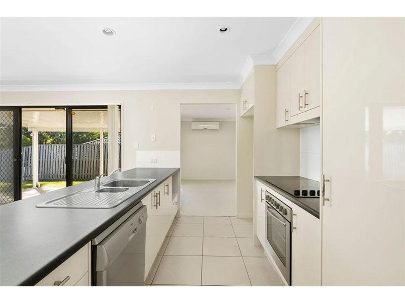 98 McAuley Parade, Pacific Pines QLD 4211