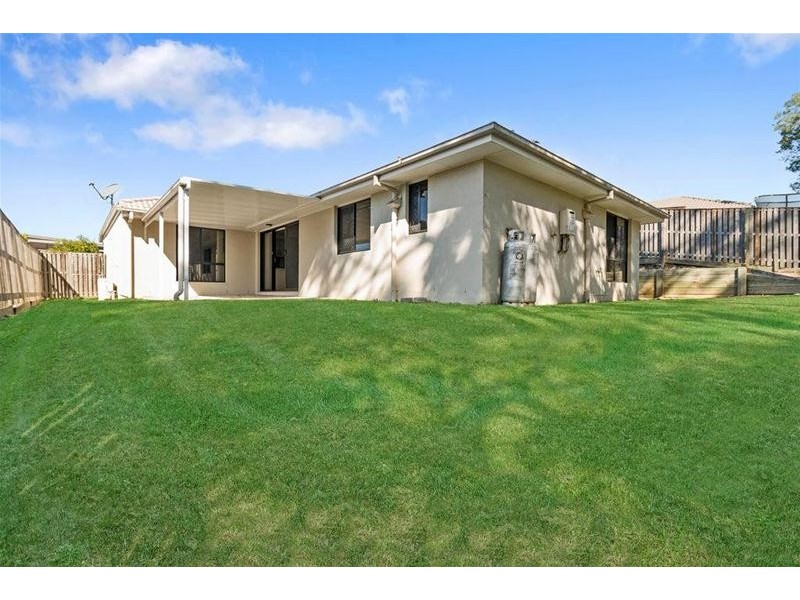 98 McAuley Parade, Pacific Pines QLD 4211