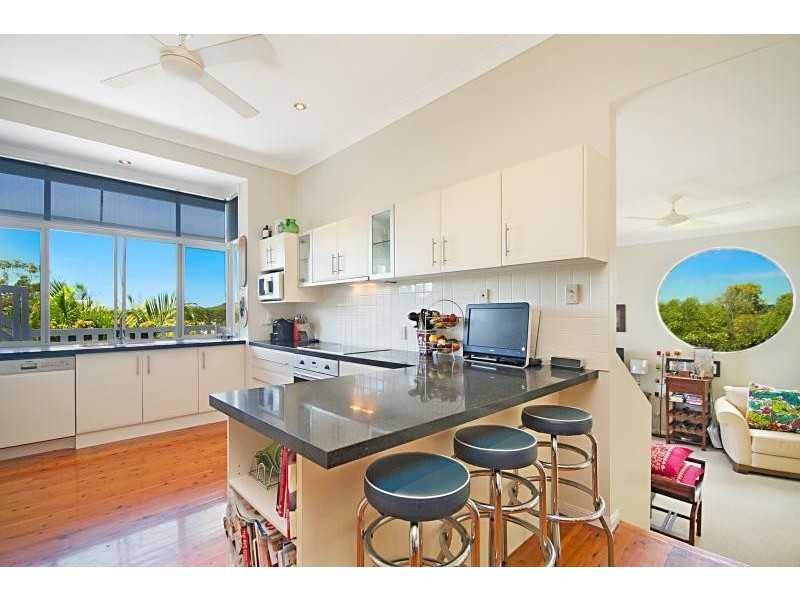 9 Hovea Court, Elanora QLD 4221