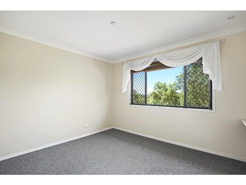 6 Tarrabool Drive, Elanora QLD 4221