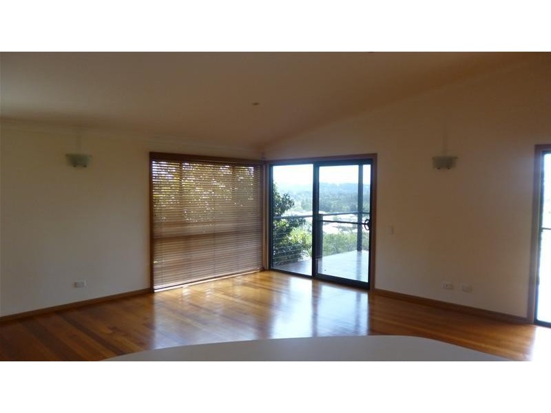 8 Casey Close, Currumbin Waters QLD 4223