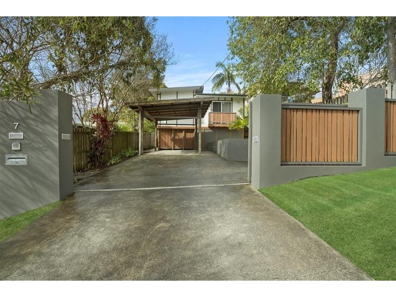 7 Wade Street, Tugun QLD 4224