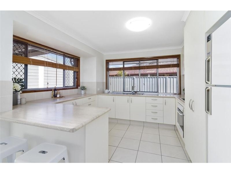 6 Seabrook Street, Elanora QLD 4221