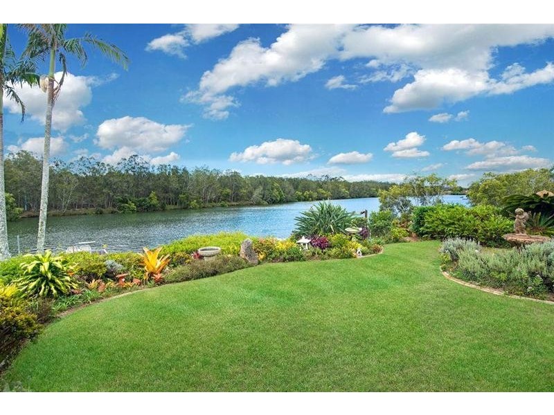 11 Kentia Court, Elanora QLD 4221