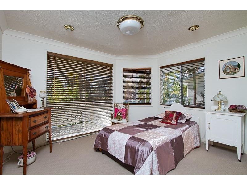 13/2 Coolgardie Street, Elanora QLD 4221