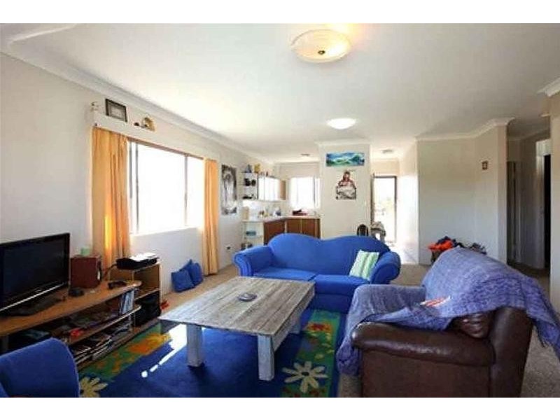 6 Tallebudgera Drive, Palm Beach QLD 4221