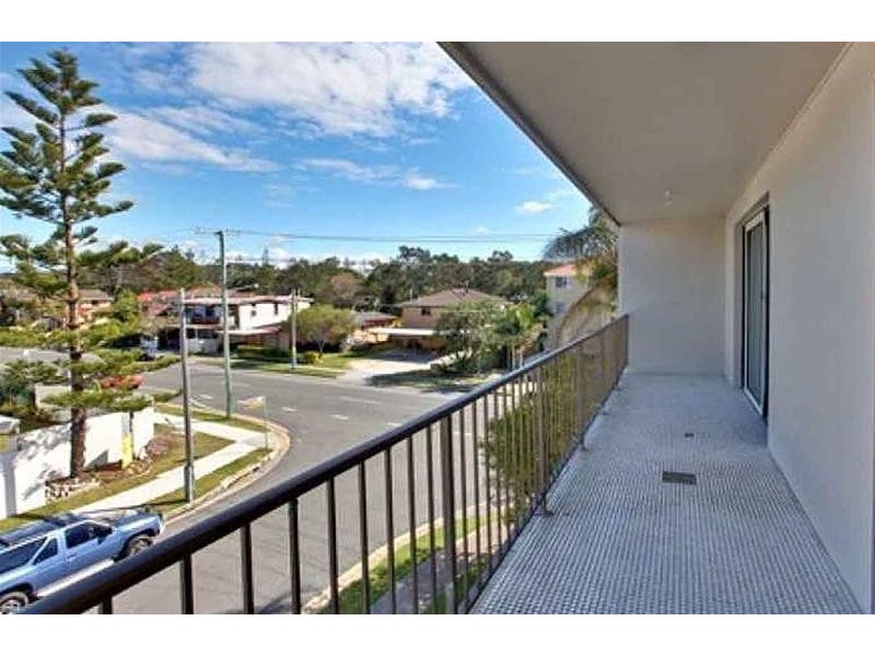 6 Tallebudgera Drive, Palm Beach QLD 4221