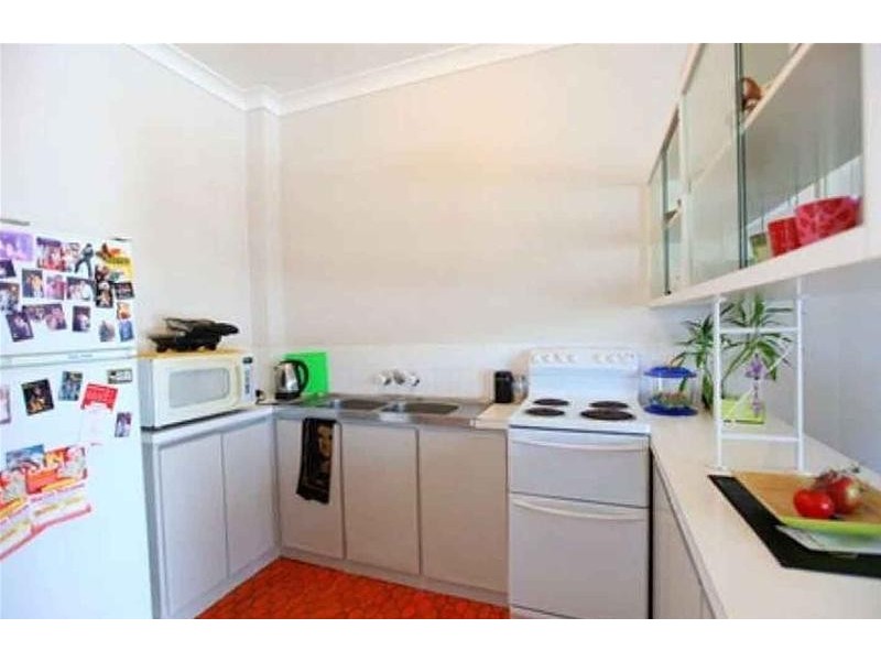 6 Tallebudgera Drive, Palm Beach QLD 4221