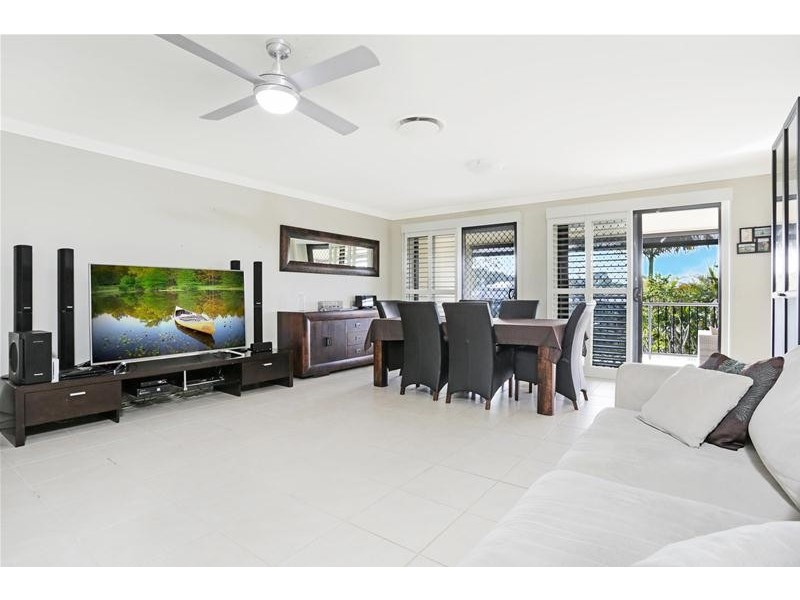 175 K P McGrath Drive, Elanora QLD 4221