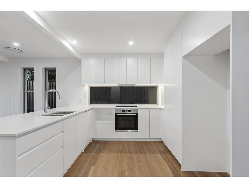 56 Fifth Avenue, Palm Beach QLD 4221