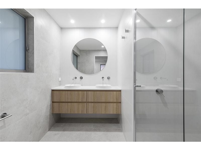 56 Fifth Avenue, Palm Beach QLD 4221