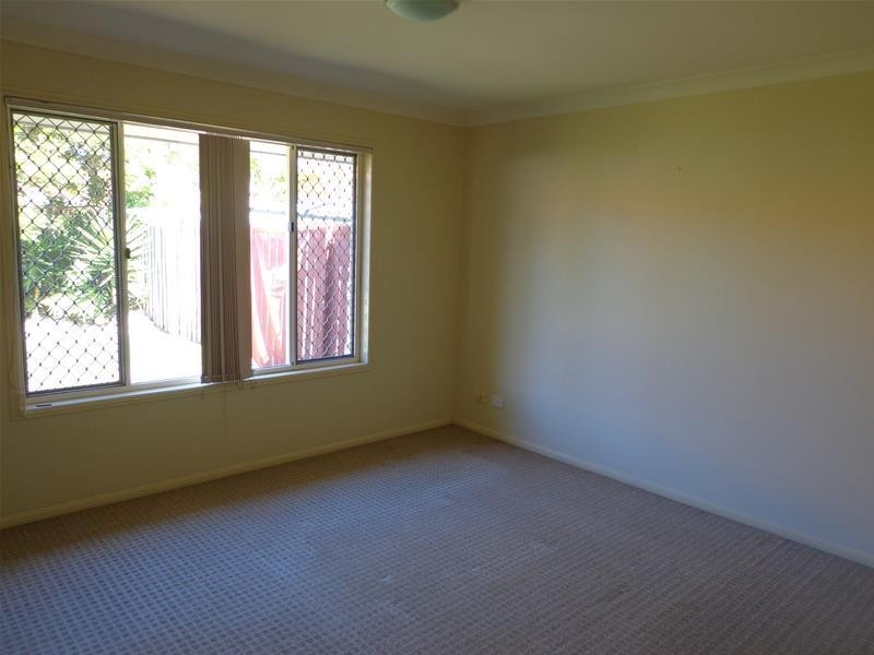 2/28 Yodelay Street, Varsity Lakes QLD 4227