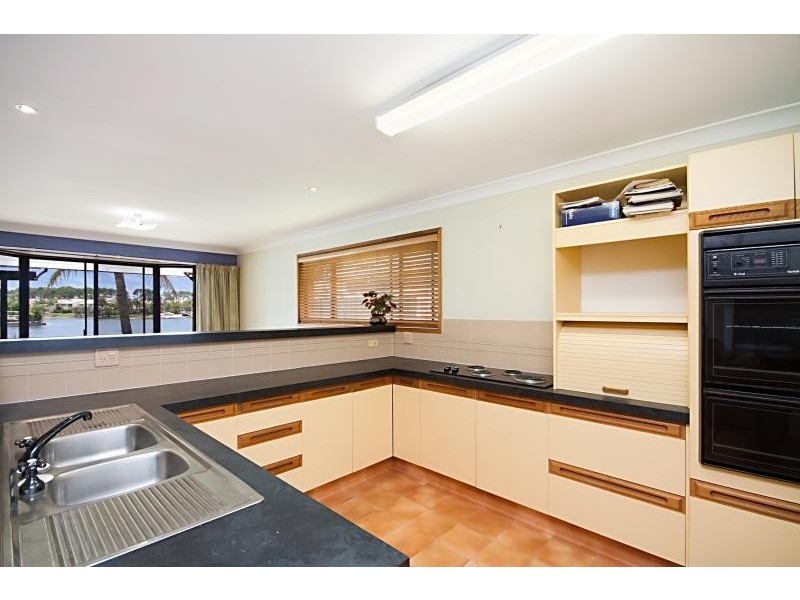 87 Guineas Creek Road, Elanora QLD 4221