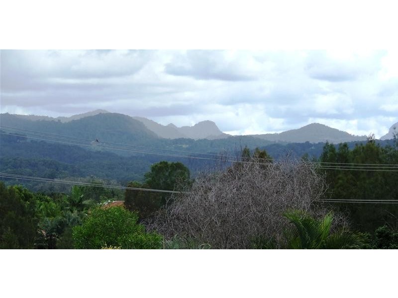 26 Kalmia Court, Elanora QLD 4221