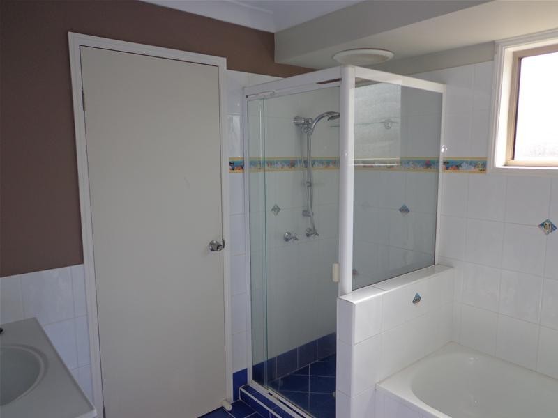 26 Kalmia Court, Elanora QLD 4221