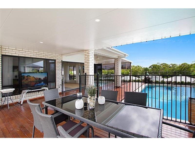 22 Nollamara Drive, Elanora QLD 4221