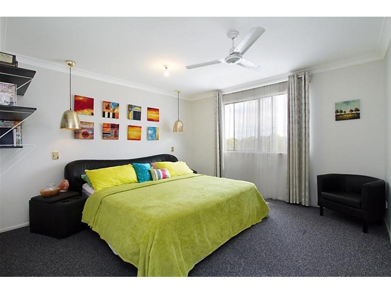 22 Nollamara Drive, Elanora QLD 4221