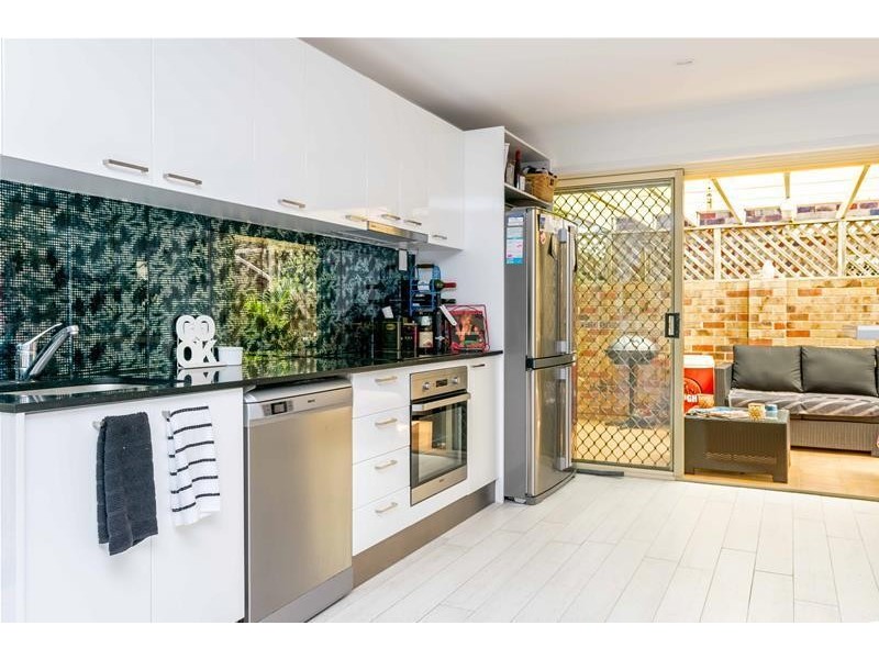 2/42 Alfred Street, Mermaid Beach QLD 4218