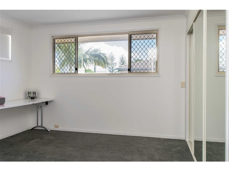 2/42 Alfred Street, Mermaid Beach QLD 4218