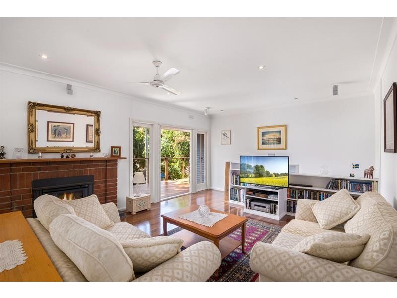 34 Stapylton Street, Coolangatta QLD 4225