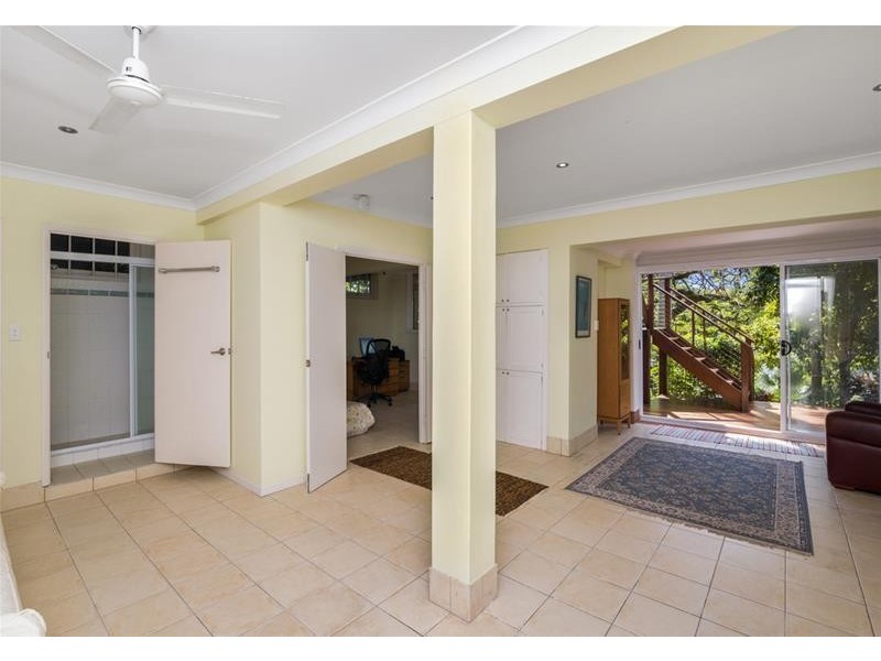 34 Stapylton Street, Coolangatta QLD 4225