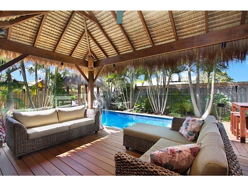 20 Saffron Street, Elanora QLD 4221