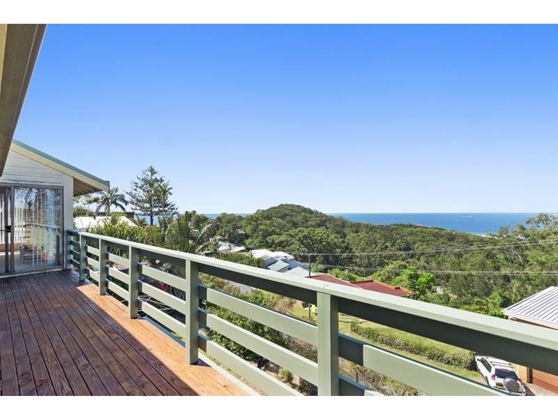 2 Lansell Avenue, Currumbin QLD 4223