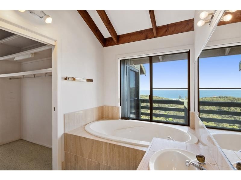 2 Lansell Avenue, Currumbin QLD 4223