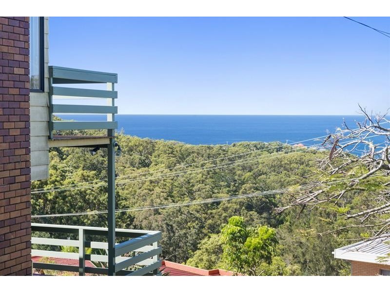 2 Lansell Avenue, Currumbin QLD 4223