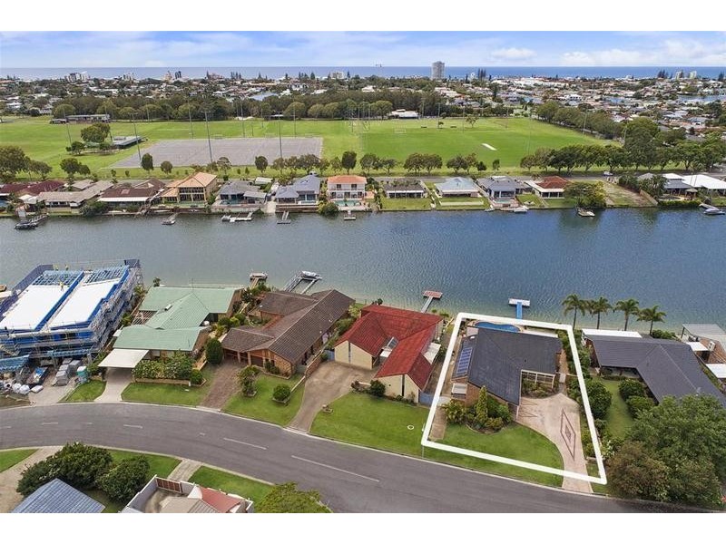 17 Dogwood Drive, Palm Beach QLD 4221