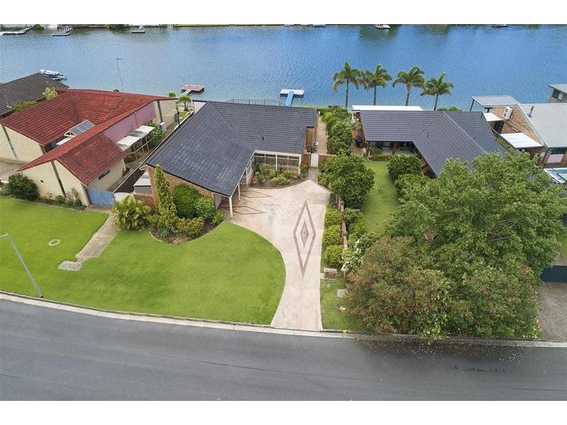17 Dogwood Drive, Palm Beach QLD 4221