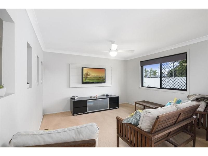 201 Mallawa Drive, Palm Beach QLD 4221