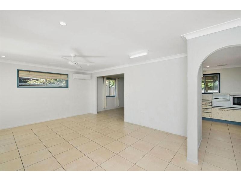 4 Cuba Avenue, Palm Beach QLD 4221