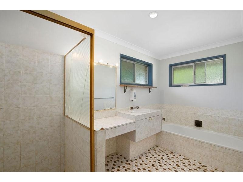 4 Cuba Avenue, Palm Beach QLD 4221