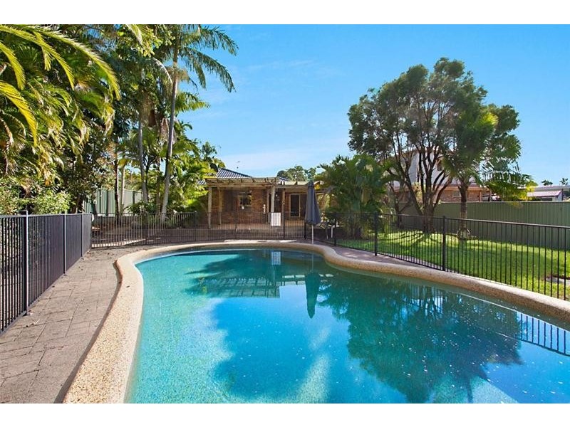 22 Ware Drive, Currumbin Waters QLD 4223