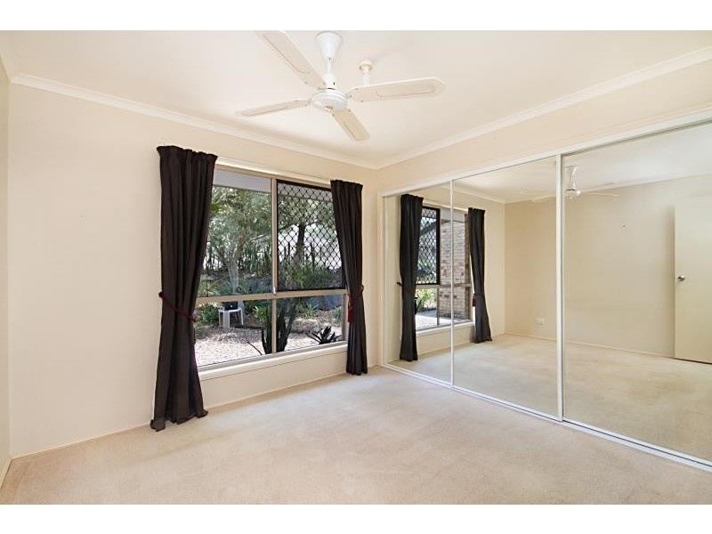 27 Zinnea Street, Elanora QLD 4221