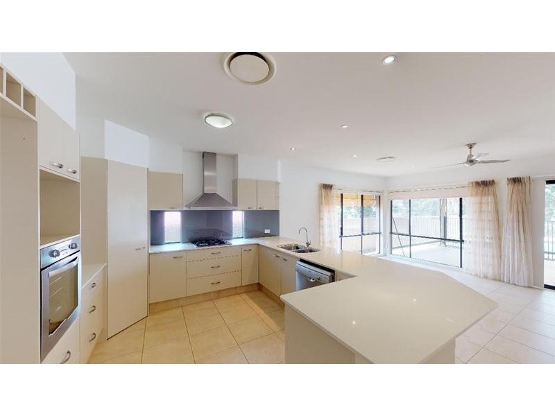 17 Daintree Close, Banora Point NSW 2486