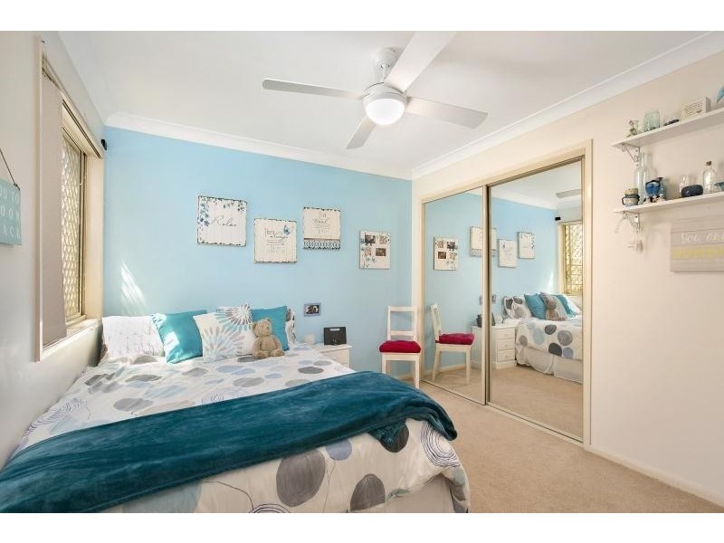 29 Banksiadale Close, Elanora QLD 4221