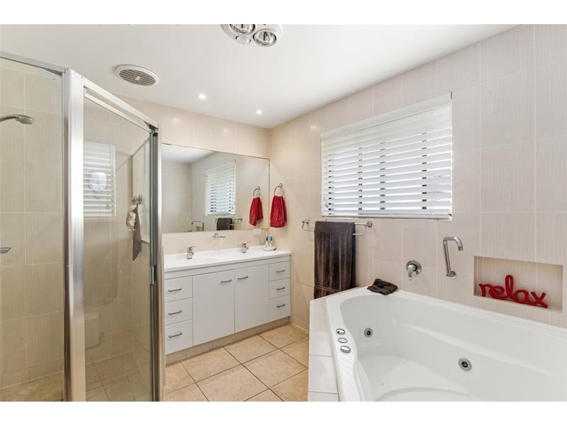 34 Westminster Boulevard, Elanora QLD 4221