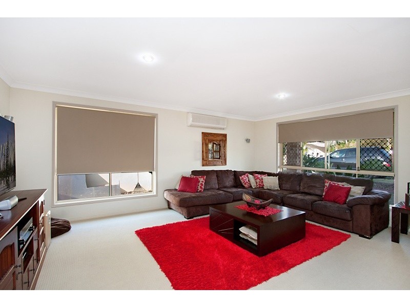 81 Casuarina Drive, Elanora QLD 4221