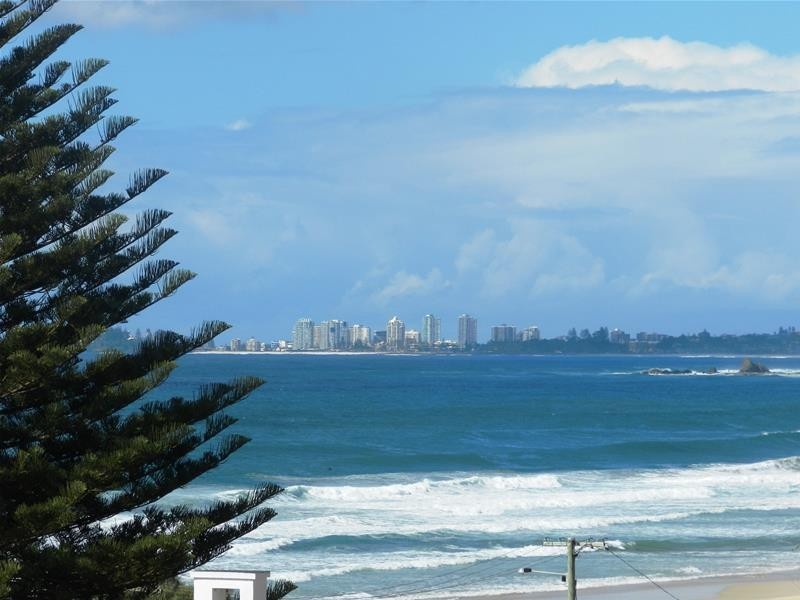 5/3 Twenty Seventh Avenue, Palm Beach QLD 4221